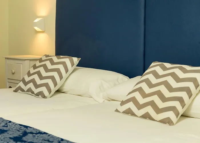 أيتينتيك إيكزامبل برشلونة