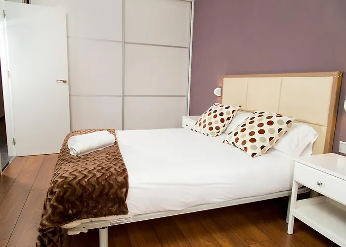 أيتينتيك إيكزامبل برشلونة